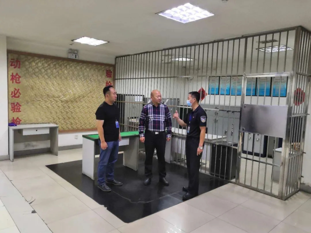 1c0bcfaeca9fe8955b9ac8b2c471f5c.jpg 1c0bcfaeca9fe8955b9ac8b2c471f5c.jpg